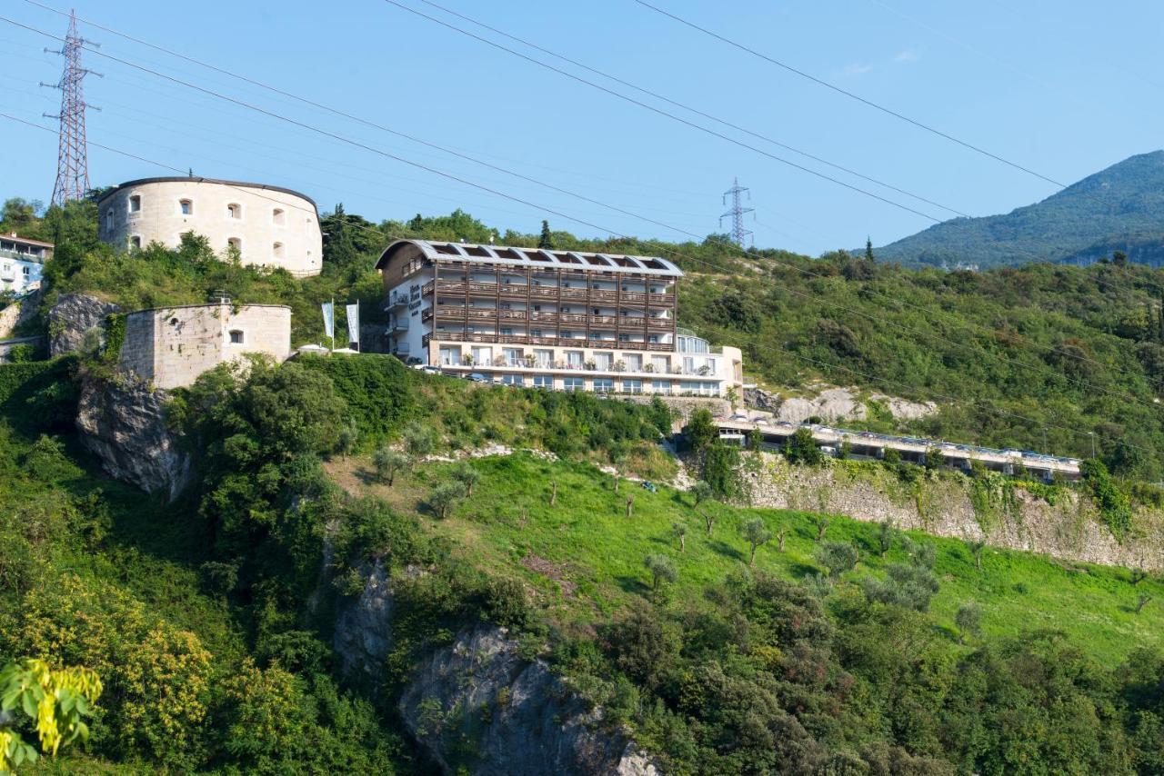 Garda Hotel Forte Charme Torbole Sul Garda Exteriör bild